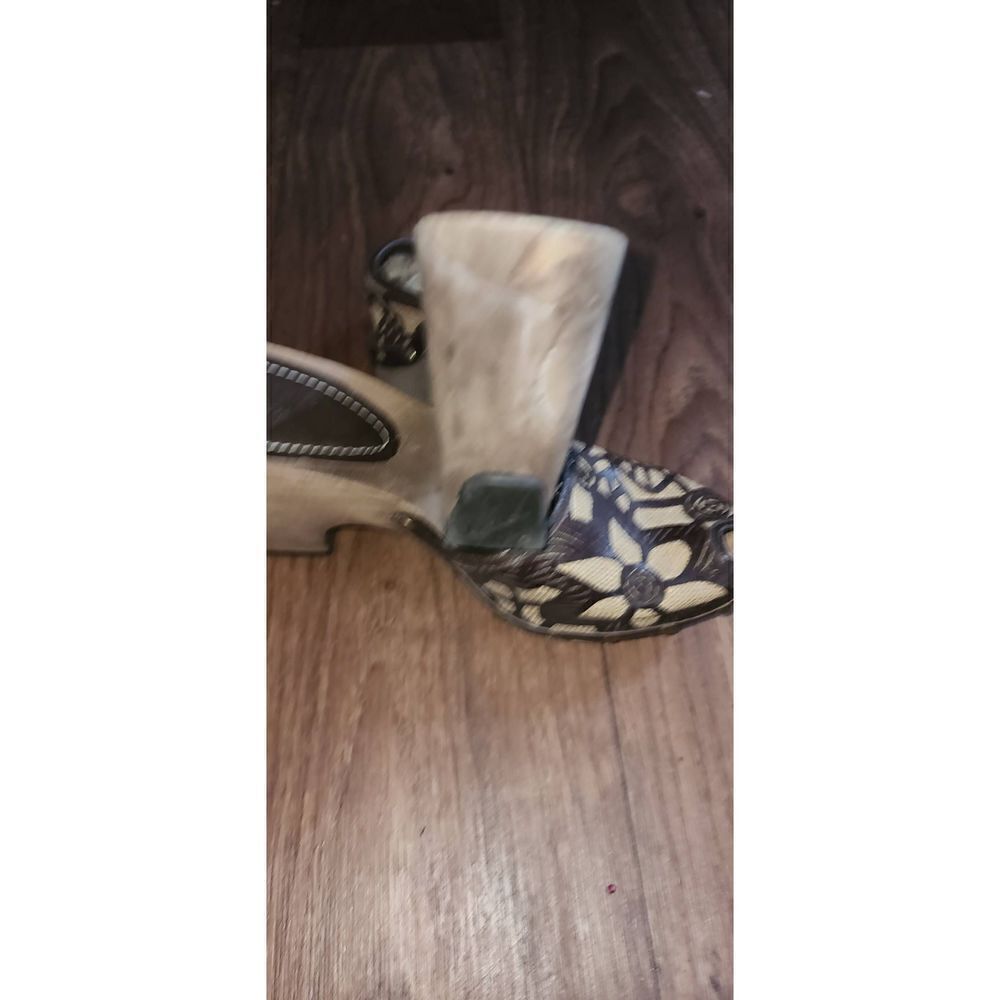 Kenneth Cole Peeptoe Clogs - Picture 5 of 8